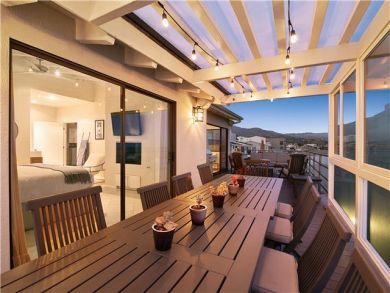 Malibu Beachfront Luxury On Sand